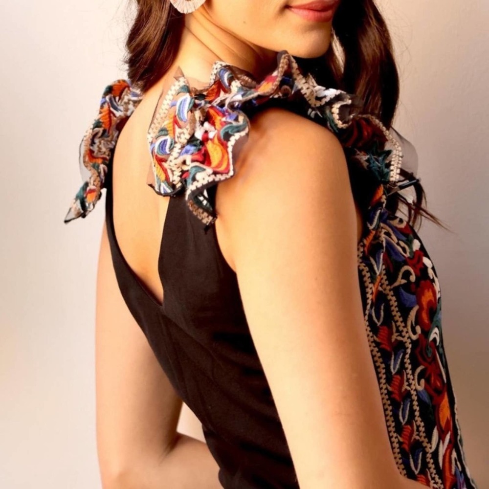 ANTHROPOLOGIE NEW Embroidered Ruffle Top - Picture 5 of 10